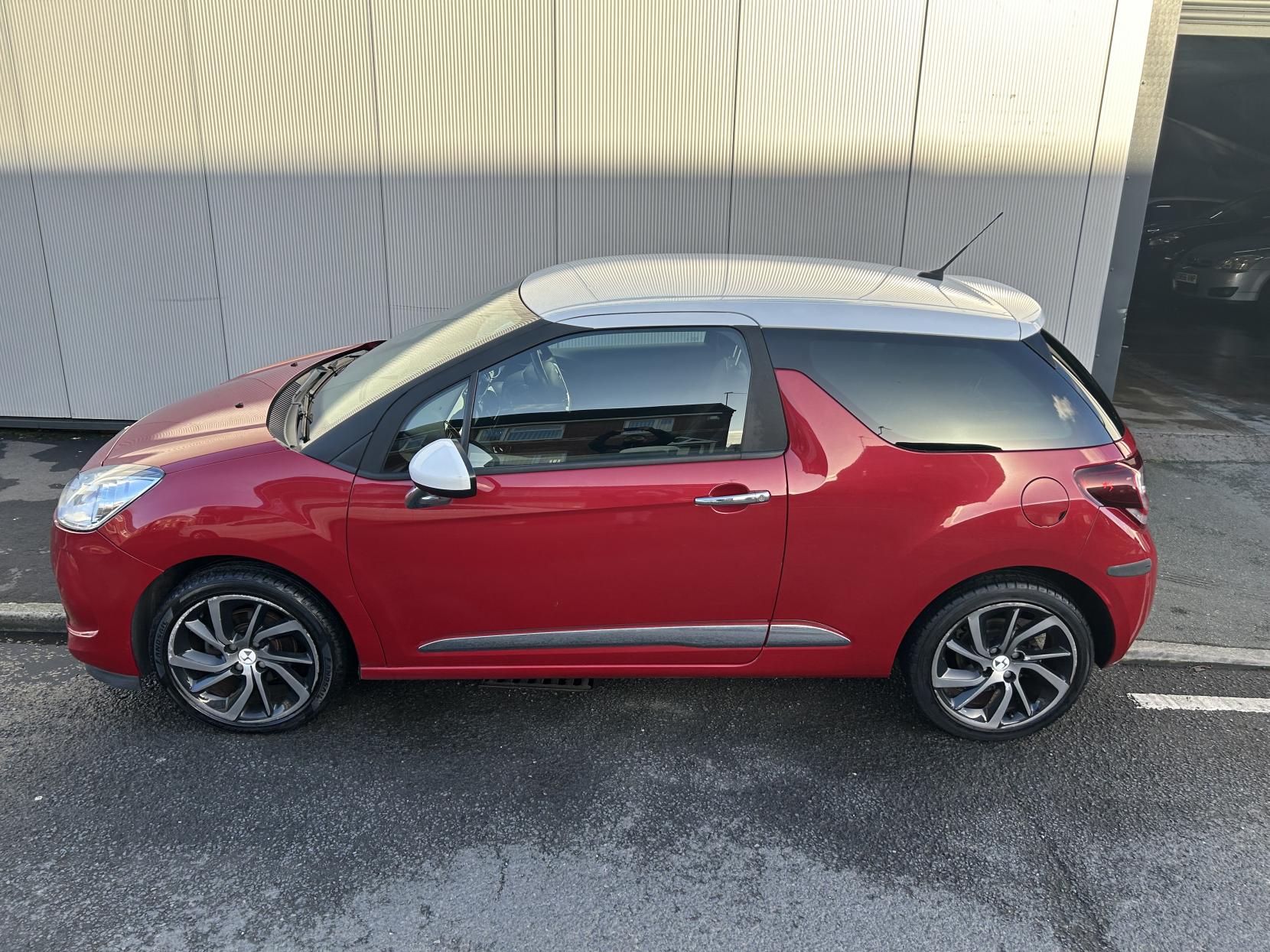 DS AUTOMOBILES DS 3 1.6 BlueHDi DStyle Nav Hatchback 3dr Diesel Manual Euro 6 (s/s) (100 ps)