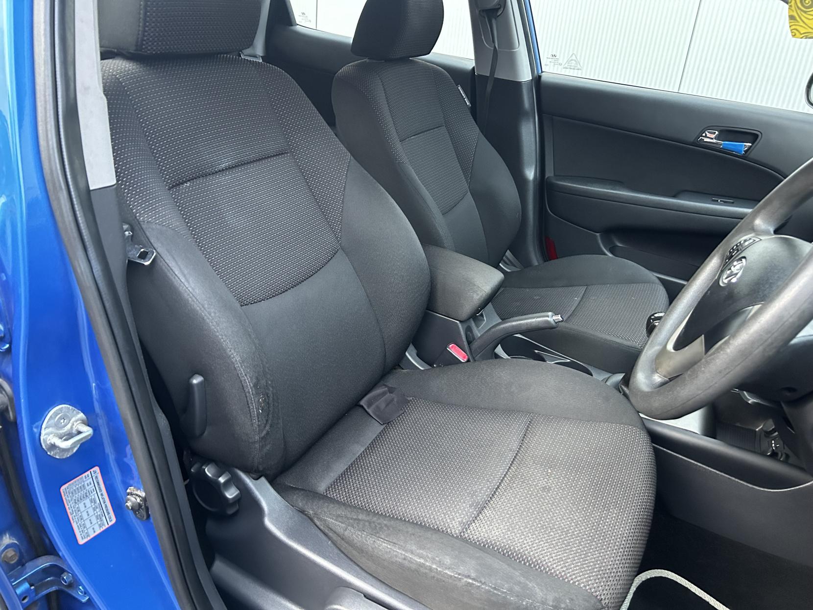 Hyundai i30 1.4 Comfort Hatchback 5dr Petrol Manual Euro 4 (108 bhp)
